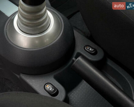 Серый Мицубиси Кольт, объемом двигателя 1.33 л и пробегом 129 тыс. км за 3950 $, фото 12 на Automoto.ua