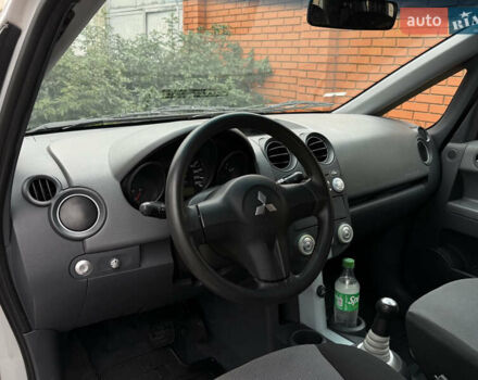 Серый Мицубиси Кольт, объемом двигателя 1.33 л и пробегом 129 тыс. км за 3950 $, фото 11 на Automoto.ua