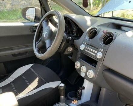 Сірий Міцубісі Кольт, об'ємом двигуна 1.3 л та пробігом 188 тис. км за 4100 $, фото 10 на Automoto.ua