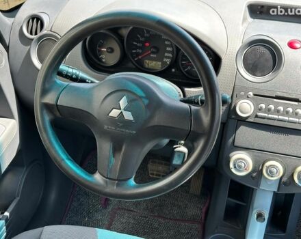 Мицубиси Кольт 2005 в Одессе на Automoto.ua Серый Мицубиси Кольт, объемом двигателя 1.3 л и пробегом 202 тыс. км за 4990 $, фото 17 на Automoto.ua