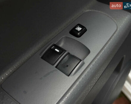 Серый Мицубиси Кольт, объемом двигателя 1.33 л и пробегом 129 тыс. км за 3950 $, фото 15 на Automoto.ua