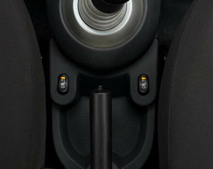 Серый Мицубиси Кольт, объемом двигателя 1.33 л и пробегом 129 тыс. км за 3950 $, фото 13 на Automoto.ua