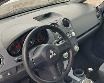 Сірий Міцубісі Кольт, об'ємом двигуна 1.33 л та пробігом 128 тис. км за 3500 $, фото 7 на Automoto.ua