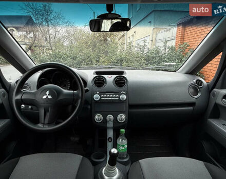 Серый Мицубиси Кольт, объемом двигателя 1.33 л и пробегом 129 тыс. км за 3950 $, фото 7 на Automoto.ua