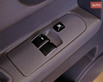 Сірий Міцубісі Кольт, об'ємом двигуна 1.3 л та пробігом 156 тис. км за 4400 $, фото 21 на Automoto.ua