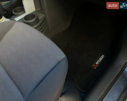 Міцубісі Кольт 2006 у Одесі на Automoto.ua Сірий Міцубісі Кольт, об'ємом двигуна 1.33 л та пробігом 66 тис. км за 4900 $, фото 59 на Automoto.ua