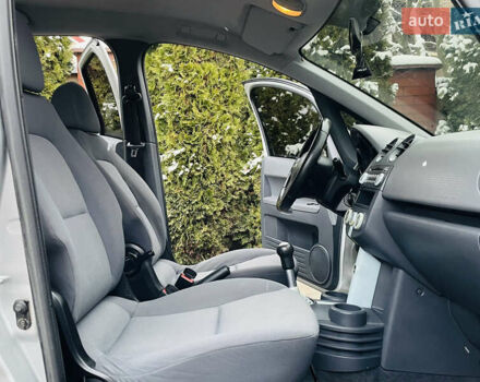 Сірий Міцубісі Кольт, об'ємом двигуна 1.3 л та пробігом 198 тис. км за 3250 $, фото 28 на Automoto.ua