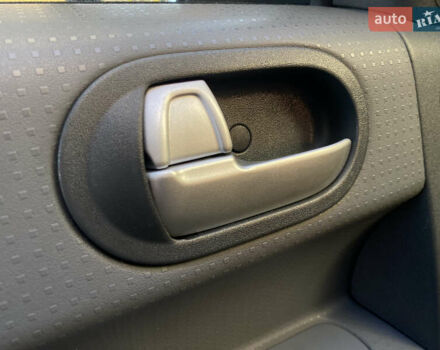 Міцубісі Кольт 2006 у Одесі на Automoto.ua Сірий Міцубісі Кольт, об'ємом двигуна 1.33 л та пробігом 66 тис. км за 4900 $, фото 39 на Automoto.ua