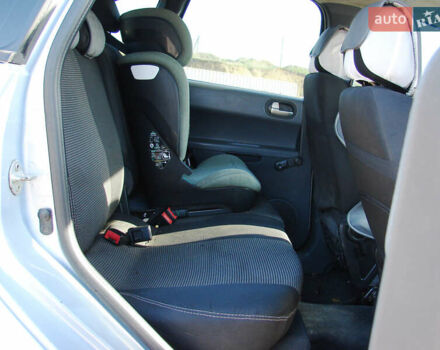 Сірий Міцубісі Кольт, об'ємом двигуна 1.33 л та пробігом 203 тис. км за 4600 $, фото 12 на Automoto.ua