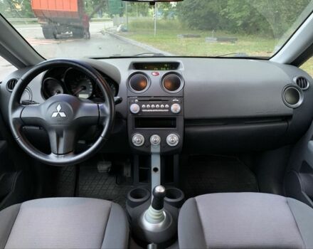 Сірий Міцубісі Кольт, об'ємом двигуна 1.3 л та пробігом 200 тис. км за 4500 $, фото 4 на Automoto.ua