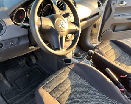 Мицубиси Кольт 2006 в Сахновщине на Automoto.ua Серый Мицубиси Кольт, объемом двигателя 1.33 л и пробегом 209 тыс. км за 3200 $, фото 10 на Automoto.ua