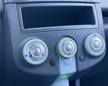 Мицубиси Кольт 2006 в Киеве на Automoto.ua Серый Мицубиси Кольт, объемом двигателя 1.3 л и пробегом 147 тыс. км за 4490 $, фото 20 на Automoto.ua