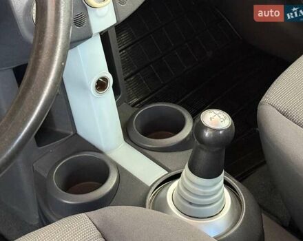 Серый Мицубиси Кольт, объемом двигателя 1.5 л и пробегом 168 тыс. км за 4190 $, фото 10 на Automoto.ua