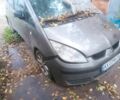 Сірий Міцубісі Кольт, об'ємом двигуна 1.3 л та пробігом 200 тис. км за 1350 $, фото 3 на Automoto.ua