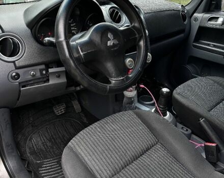 Сірий Міцубісі Кольт, об'ємом двигуна 1.3 л та пробігом 340 тис. км за 3600 $, фото 2 на Automoto.ua