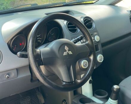 Мицубиси Кольт 2007 в Киеве на Automoto.ua Серый Мицубиси Кольт, объемом двигателя 1.5 л и пробегом 211 тыс. км за 4740 $, фото 11 на Automoto.ua