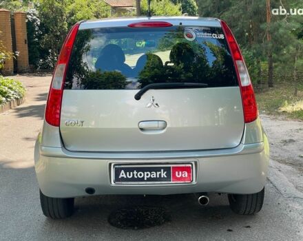 Мицубиси Кольт 2007 в Киеве на Automoto.ua Серый Мицубиси Кольт, объемом двигателя 1.5 л и пробегом 211 тыс. км за 4740 $, фото 7 на Automoto.ua