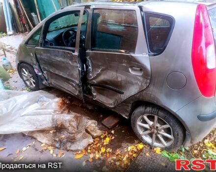 Міцубісі Кольт 2008 у Мерефа на Automoto.ua Сірий Міцубісі Кольт, об'ємом двигуна 1.3 л та пробігом 200 тис. км за 1300 $, фото 7 на Automoto.ua