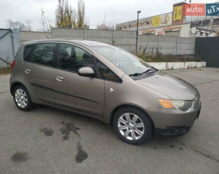 Серый Мицубиси Кольт, объемом двигателя 1.33 л и пробегом 146 тыс. км за 5000 $, фото 5 на Automoto.ua