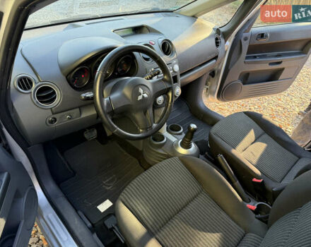 Сірий Міцубісі Кольт, об'ємом двигуна 1.33 л та пробігом 187 тис. км за 6200 $, фото 6 на Automoto.ua