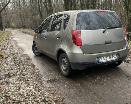 Серый Мицубиси Кольт, объемом двигателя 1.3 л и пробегом 340 тыс. км за 5000 $, фото 3 на Automoto.ua