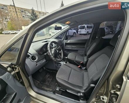 Сірий Міцубісі Кольт, об'ємом двигуна 1.33 л та пробігом 105 тис. км за 4999 $, фото 8 на Automoto.ua