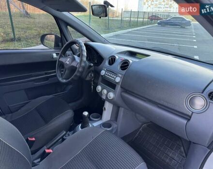 Серый Мицубиси Кольт, объемом двигателя 1.33 л и пробегом 143 тыс. км за 4500 $, фото 9 на Automoto.ua