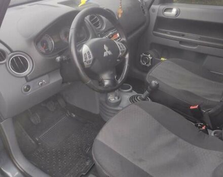 Сірий Міцубісі Кольт, об'ємом двигуна 1.33 л та пробігом 382 тис. км за 3999 $, фото 18 на Automoto.ua