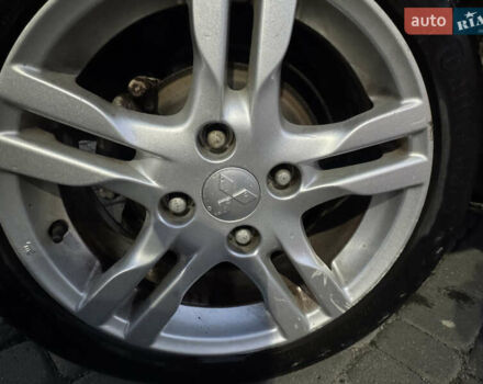 Сірий Міцубісі Кольт, об'ємом двигуна 1.33 л та пробігом 146 тис. км за 5100 $, фото 4 на Automoto.ua