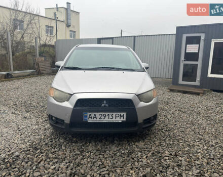 Серый Мицубиси Кольт, объемом двигателя 1.33 л и пробегом 170 тыс. км за 3300 $, фото 1 на Automoto.ua