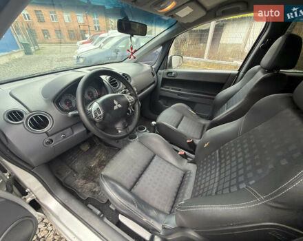 Серый Мицубиси Кольт, объемом двигателя 1.33 л и пробегом 170 тыс. км за 3300 $, фото 9 на Automoto.ua