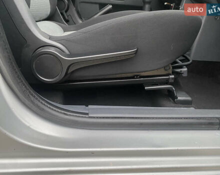 Сірий Міцубісі Кольт, об'ємом двигуна 1.33 л та пробігом 170 тис. км за 6900 $, фото 13 на Automoto.ua