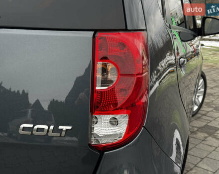 Сірий Міцубісі Кольт, об'ємом двигуна 1.33 л та пробігом 158 тис. км за 7500 $, фото 9 на Automoto.ua