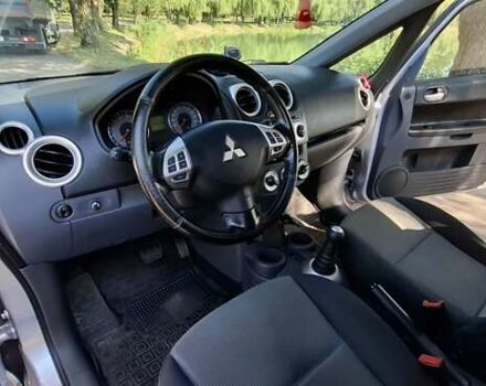 Мицубиси Кольт 2011 в Ровно на Automoto.ua Серый Мицубиси Кольт, объемом двигателя 1.33 л и пробегом 210 тыс. км за 6400 $, фото 3 на Automoto.ua