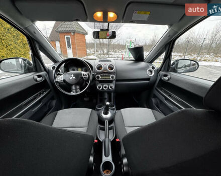 Сірий Міцубісі Кольт, об'ємом двигуна 1.33 л та пробігом 158 тис. км за 7500 $, фото 29 на Automoto.ua