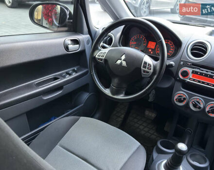 Мицубиси Кольт 2012 в Черновцах на Automoto.ua Серый Мицубиси Кольт, объемом двигателя 1.33 л и пробегом 127 тыс. км за 7200 $, фото 10 на Automoto.ua