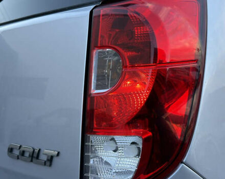 Мицубиси Кольт 2012 в Черновцах на Automoto.ua Серый Мицубиси Кольт, объемом двигателя 1.33 л и пробегом 127 тыс. км за 7200 $, фото 27 на Automoto.ua