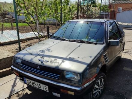 Міцубісі Кольт 1984 у Жмеренке на Automoto.ua Сірий Міцубісі Кольт, об'ємом двигуна 1.5 л та пробігом 384 тис. км за 1500 $, фото 1 на Automoto.ua