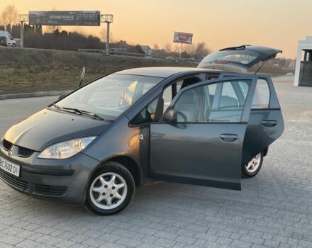 Серый Мицубиси Кольт, объемом двигателя 1.5 л и пробегом 350 тыс. км за 2950 $, фото 1 на Automoto.ua