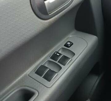 Міцубісі Кольт 2005 у Чернівцях на Automoto.ua Сірий Міцубісі Кольт, об'ємом двигуна 1.5 л та пробігом 238 тис. км за 4700 $, фото 1 на Automoto.ua