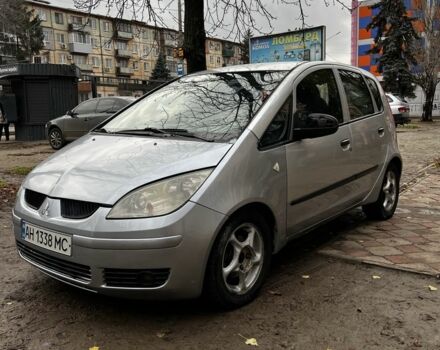 Серый Мицубиси Кольт, объемом двигателя 1.3 л и пробегом 350 тыс. км за 3100 $, фото 1 на Automoto.ua