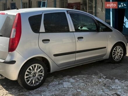 Серый Мицубиси Кольт, объемом двигателя 1.33 л и пробегом 156 тыс. км за 3700 $, фото 1 на Automoto.ua