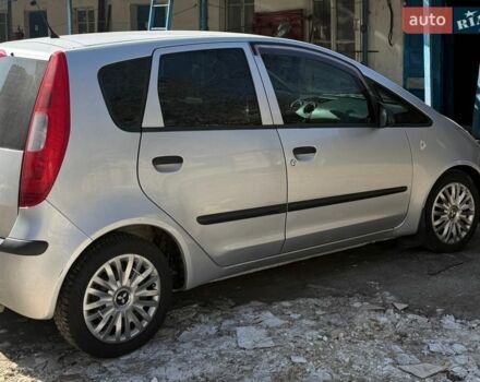 Серый Мицубиси Кольт, объемом двигателя 1.33 л и пробегом 156 тыс. км за 3700 $, фото 1 на Automoto.ua