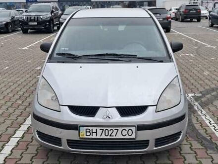 Серый Мицубиси Кольт, объемом двигателя 1.33 л и пробегом 128 тыс. км за 3500 $, фото 1 на Automoto.ua