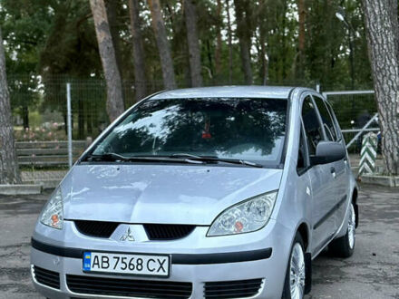 Мицубиси Кольт 2006 в Виннице на Automoto.ua Серый Мицубиси Кольт, объемом двигателя 1.3 л и пробегом 211 тыс. км за 4300 $, фото 1 на Automoto.ua