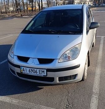 Серый Мицубиси Кольт, объемом двигателя 1.3 л и пробегом 132 тыс. км за 4450 $, фото 1 на Automoto.ua