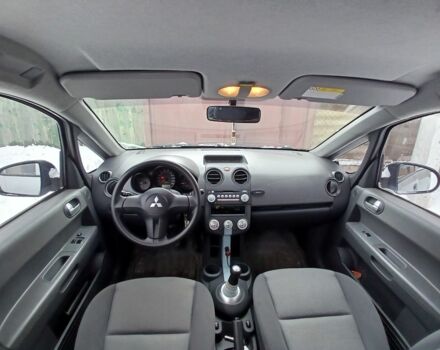 Сірий Міцубісі Кольт, об'ємом двигуна 1.3 л та пробігом 120 тис. км за 5000 $, фото 1 на Automoto.ua