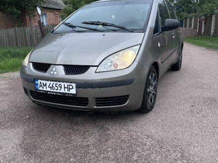 Серый Мицубиси Кольт, объемом двигателя 1.3 л и пробегом 340 тыс. км за 3600 $, фото 1 на Automoto.ua