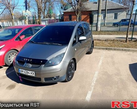 Серый Мицубиси Кольт, объемом двигателя 1.3 л и пробегом 246 тыс. км за 4100 $, фото 1 на Automoto.ua