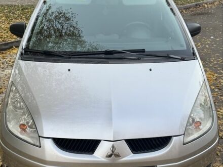 Серый Мицубиси Кольт, объемом двигателя 1.3 л и пробегом 266 тыс. км за 4000 $, фото 1 на Automoto.ua